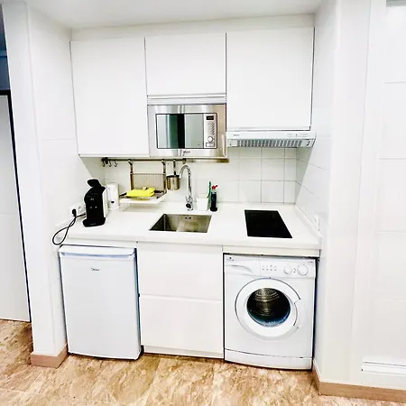 Torremolinos Modern Beach Apartment - 50M Beach *